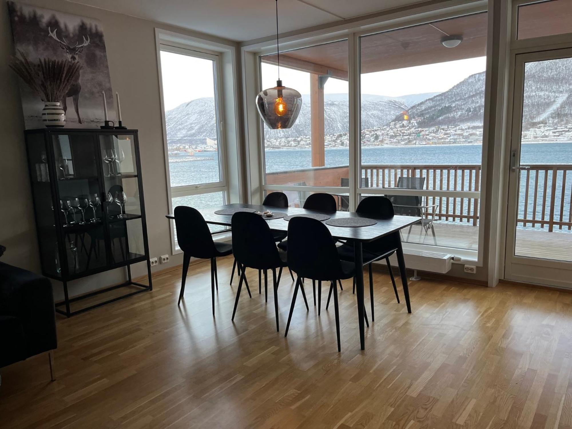 Seaside City Appartment Тромсьо Екстериор снимка
